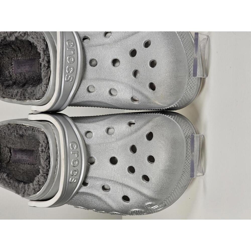 Crocs Classic Lined Clogs - Cozy & Stylish - Picture 10 of 13